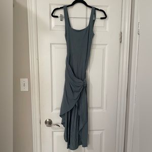 Aritzia Saturn MIDI Dress